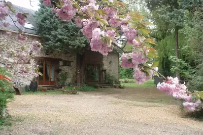 Image de Grange convertie spacieuse - entièrement équipée - Gîte familial pour 6 personnes (Rose)