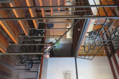 Image de Studio moderne dans quartier historique