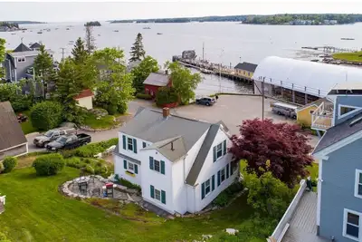 Image de Belle maison de port avec vue sur l'océan