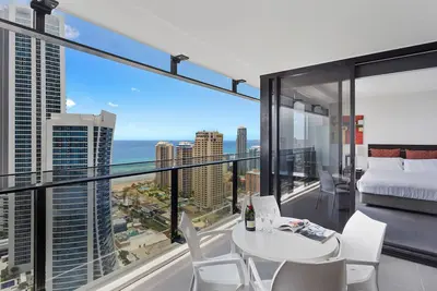 Image de Circle sur Cavill Niveau 32 Ocean View