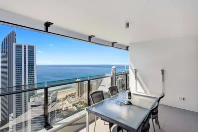 Image de Cercle sur Cavill Level 51 Ocean View