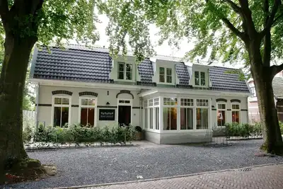 Image de Bergen: 'Boschlust', de beaux appartements dans le style d'une maison de campagne et près de la plage!