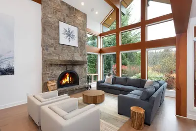 Image de Chalet Big Sky | 4 chambres, 4 salles de bain