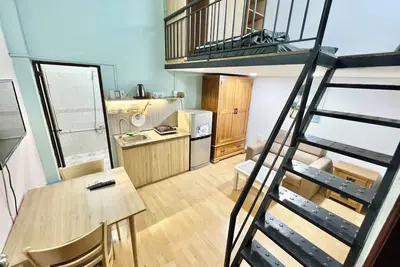 Image de Chambre privée avec fenêtre, à 5 'de la rue Nguyen Hue