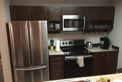 Image de Studio - Premier Étage - Accès Wi-Fi Sans Ascenseur / Piscine Intérieure et Jacuzzi