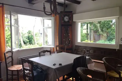 Image de Maison bretonne, sans vis à vis, proche plage et sentiers côtiers. Calme.