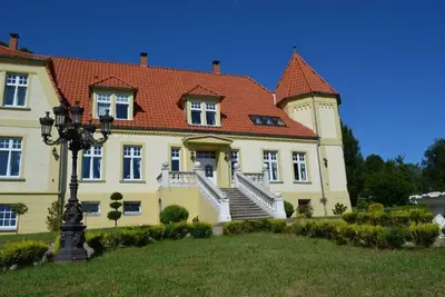 Image de Gutshaus Wohlenhagen - Appartement 4: salle de la tour pour 4 personnes maximum (45 m2)