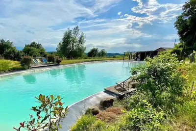 Image de Belle maison de vacances en pierre avec grande véranda