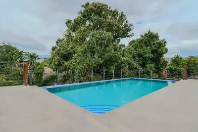 Image de Luxury DreamCondo at The Bromptons by I Heart Ja!