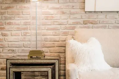 Image de New Orleans Warehouse District: Condo moderne et chic | 2 chambres 2 salles de bain