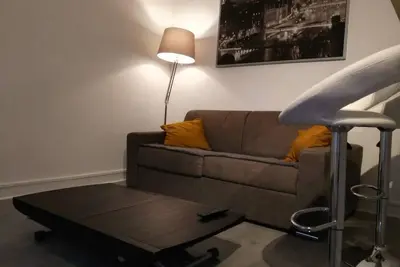 Image de Comfy Parisian studio!
