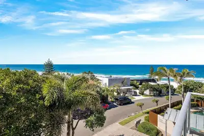 Image de Sunshine Beach Penthouse avec vue sur la plage - Unité 9/21 Park Crescent, Sunshine Beach
