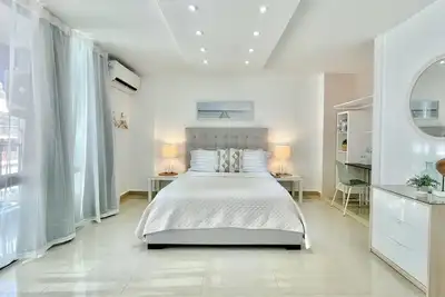 Image de Plage Isla Verde Apt avec parking à 5 minutes de l'aéroport