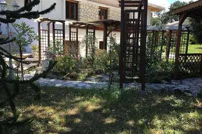 Image de Superbe Appartement Rez de Jardin