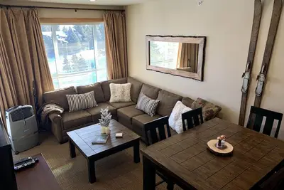 Image de Premiere étage, Juniper Springs Lodge, 2br / 2ba, vue sur le ski et les montagnes