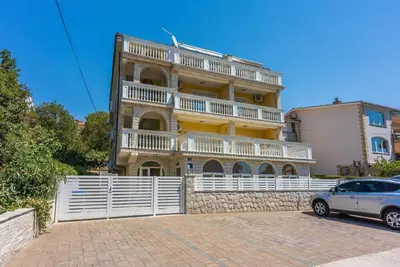 Image de Appartement de vacances Crikvenica pour 2 - 6 personnes avec 2 chambres à coucher - Appartement de v