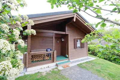 Image de Ferienhaus Jägerpark Viechtach 8, piscine couverte, Wi-Fi et les coûts de l'énergie inclus