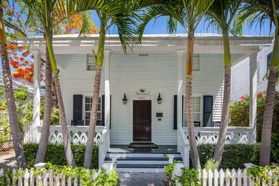 Image de Nouveau! ~ Sea Conch ~ Superbe \"vieille ville\" Apt w / piscine partagée dans un emplacement parfait