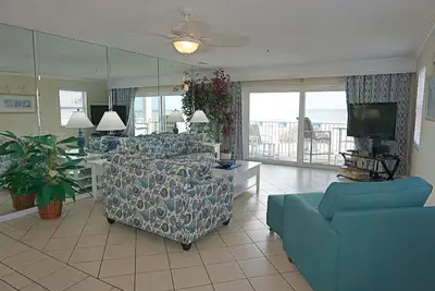 Image de Sea Breeze # 108 2br 2ba