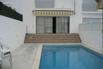 Image de Villa de 3 chambres avec piscine et jacuzzi