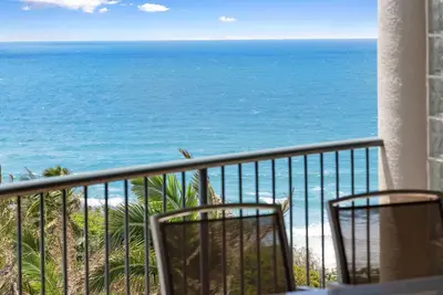Image de Superbe escapade au dernier étage de Sunshine Beach! Unité 7 Vista Pacific 12 Bryan Street