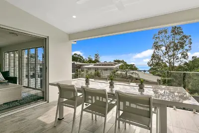 Image de Vues sur l'océan, vie de luxe à Noosa Heads - Unit 2/13 Angler Street