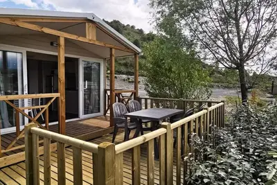 Image de Mobil-home Premium 33 m² (4p-2ch), Clim, Tv, lave-vaisselle, lit 160, plancha, Nespresso 4 personnes