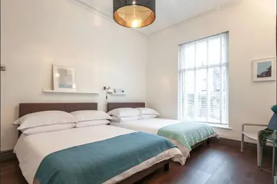 Image de Maison de ville de luxe à Liverpool - 16 personnes