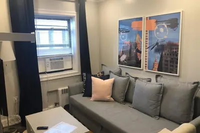 Image de 1703 2h · Magnifique 2bed Apt / 20 min à Nyc-Parking Dispo