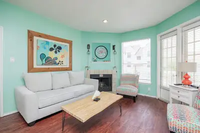 Image de Vitamin Sea est un condo récemment rénové de 1 chambre / 1 salle de bain au Beach Club