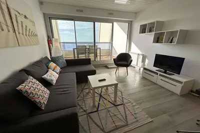 Image de Appartement à 100m de la plage avec balcon, parking, classé 2 étoiles