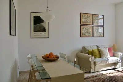 Nouvel appartement lumineux pour 5 près du quartier d'Isola