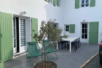 Image de Maison Ile de Ré, coeur de village, proche plage