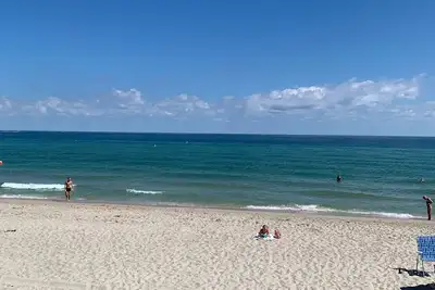 Image de Magnifique condo directement sur la plage