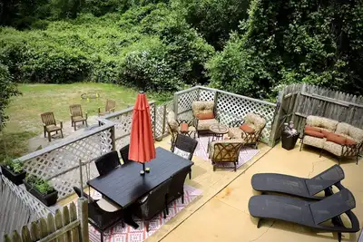 Image de Contemporain récemment rénové, avec la sensation de plage parfaite!