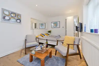 Image de Studio confortable à Richmond