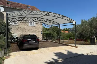 Apartments Jakov