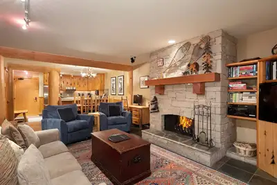 Image de Hearthstone Lodge # 3 | 2 chambres, 2 salles de bain