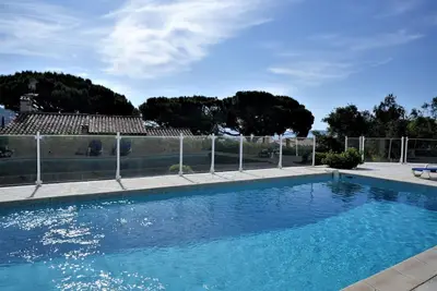 Image de Villa 3 ch. 6 pers. Vue Mer Piscine Calme Wifi Proche Centre et Plages