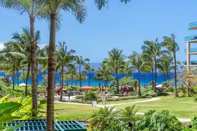 Image de Maui Resort Rentals: Honua Kai Konea 221 - Grand studio avec cour luxuriante et vue partielle sur l'océan