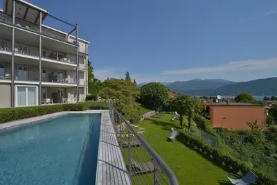 Image de The View-Earth: design apt. with lake view