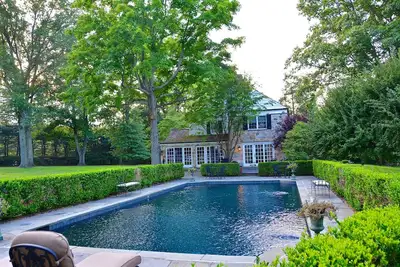 Image de Arrière pays avec piscine - Greenwich Ct