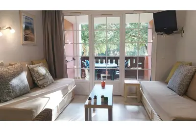 Image de Beau T2 30m2 avec piscine sur le golf de moliets