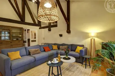 Image de Gîte historique au cœur du Parc du Pilat – 14 pers, 3 ch, 3 sdb, wifi, jardin, animaux acceptés