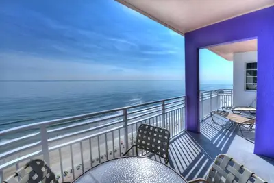 Image de Oceanfront Penthouse - 4 chambres - 4 salles de bain
