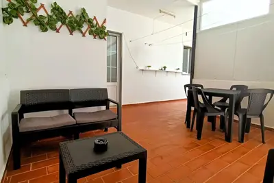 Image de Appartement de 2 chambres avec terrasse couverte dans le centre de Tavira