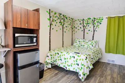Image de Whitehall Cottages Boutique Motel # 6 - Forrest électrique - Pas de décor
