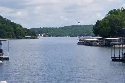 Image de Votre cabane de lac rustique
