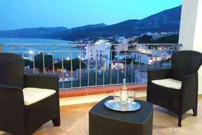Image de Appartement confortable avec vue sur le golfe