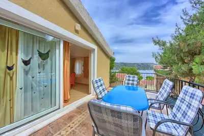 Image de Appartement de trois chambres prés de la plage Rogoznica (A-17458-a)